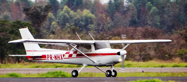 	Cessna 152 PR-WHX
